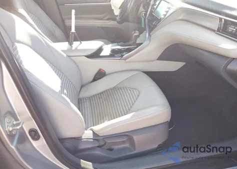 2020 Toyota Camry Se z USA, uszkodzony, nr VIN 4T1G11AK9LU897569